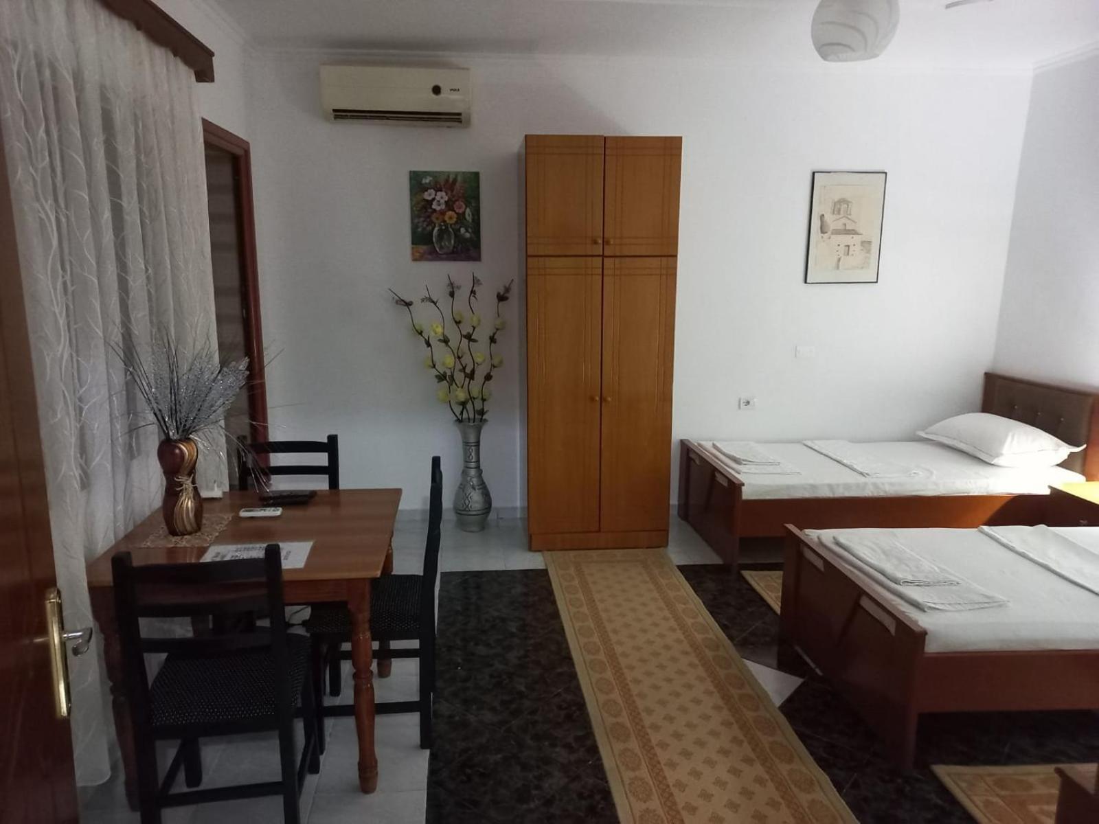 Guest House Bumbli เบราท ห้อง รูปภาพ